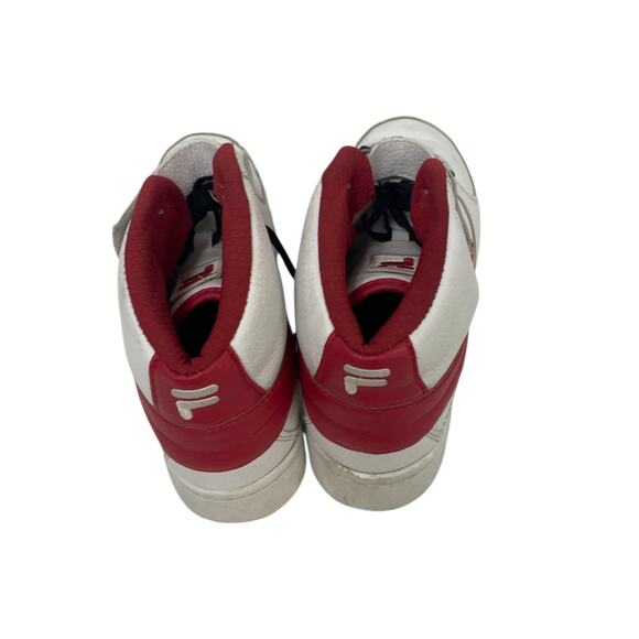 Athletic_Shoes